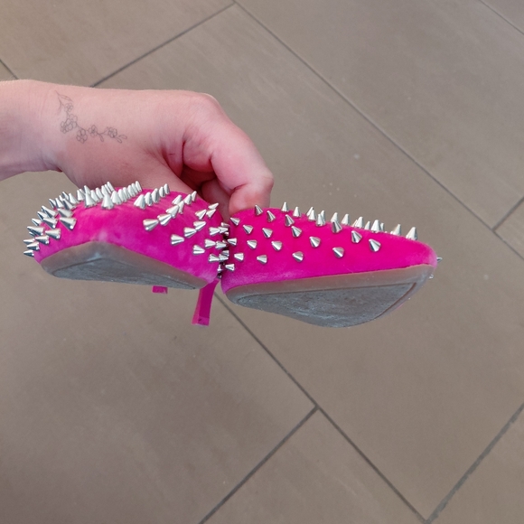 Gianni Bini Hot Pink US 7.5 Kitten Heels Studded Womens Shoes - Picture 6 of 6